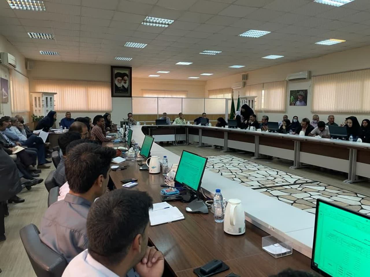 در سالن پیارم بندرعباس برگزارشد: کارگاه آموزی واگذاری زمین