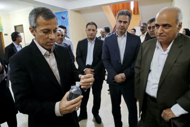 مراسم بزرگداشت هفته پژوهش در پژوهشکده اکولوژی خلیج فارس و